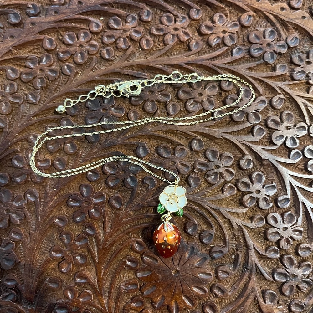 Kate Spade Gold and Brown Floral Pendant Necklace